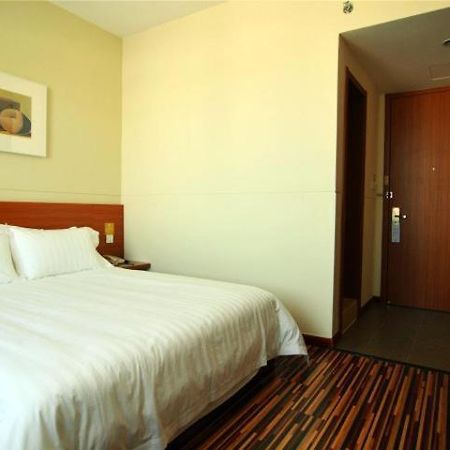 Jinjiang Inn Select Yantai Penglaige Екстер'єр фото