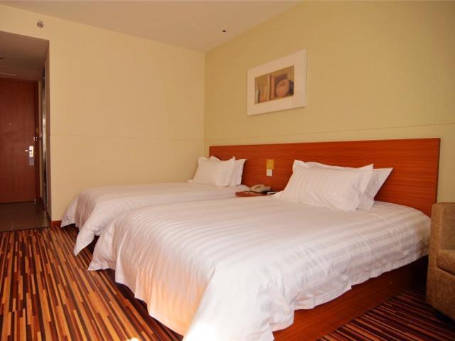 Jinjiang Inn Select Yantai Penglaige Екстер'єр фото